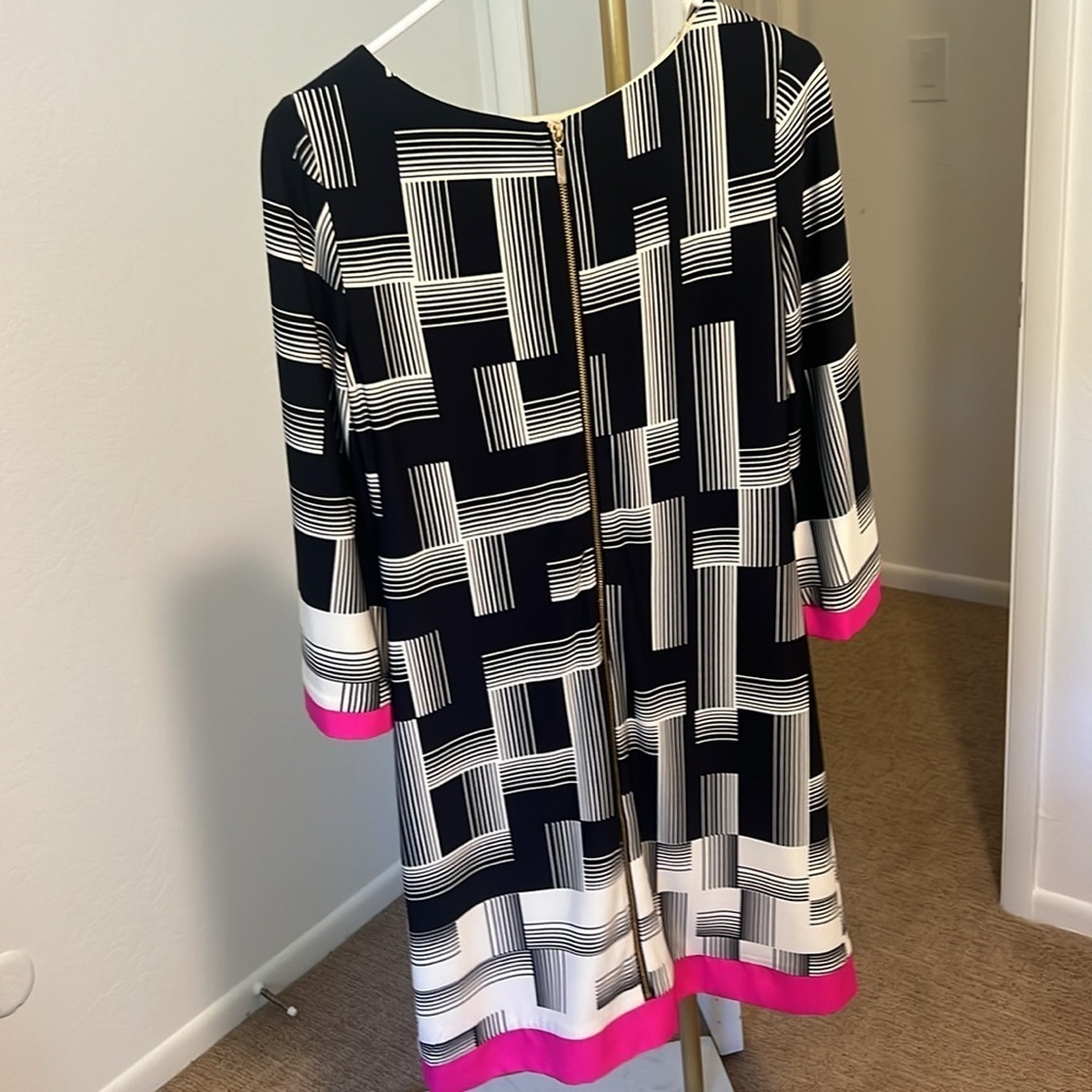 Retro Eliza J Dress - Picture 2 of 5